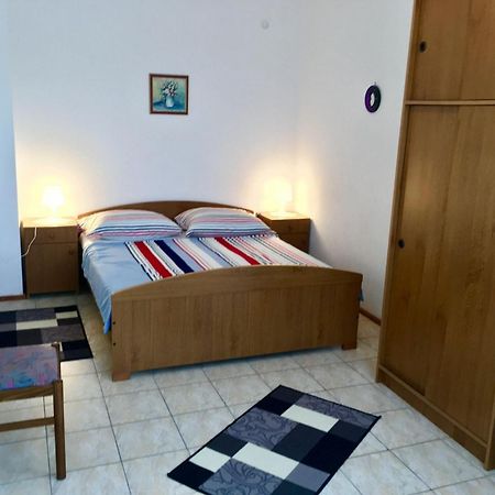Apartment Ivo Vinisce ภายนอก รูปภาพ